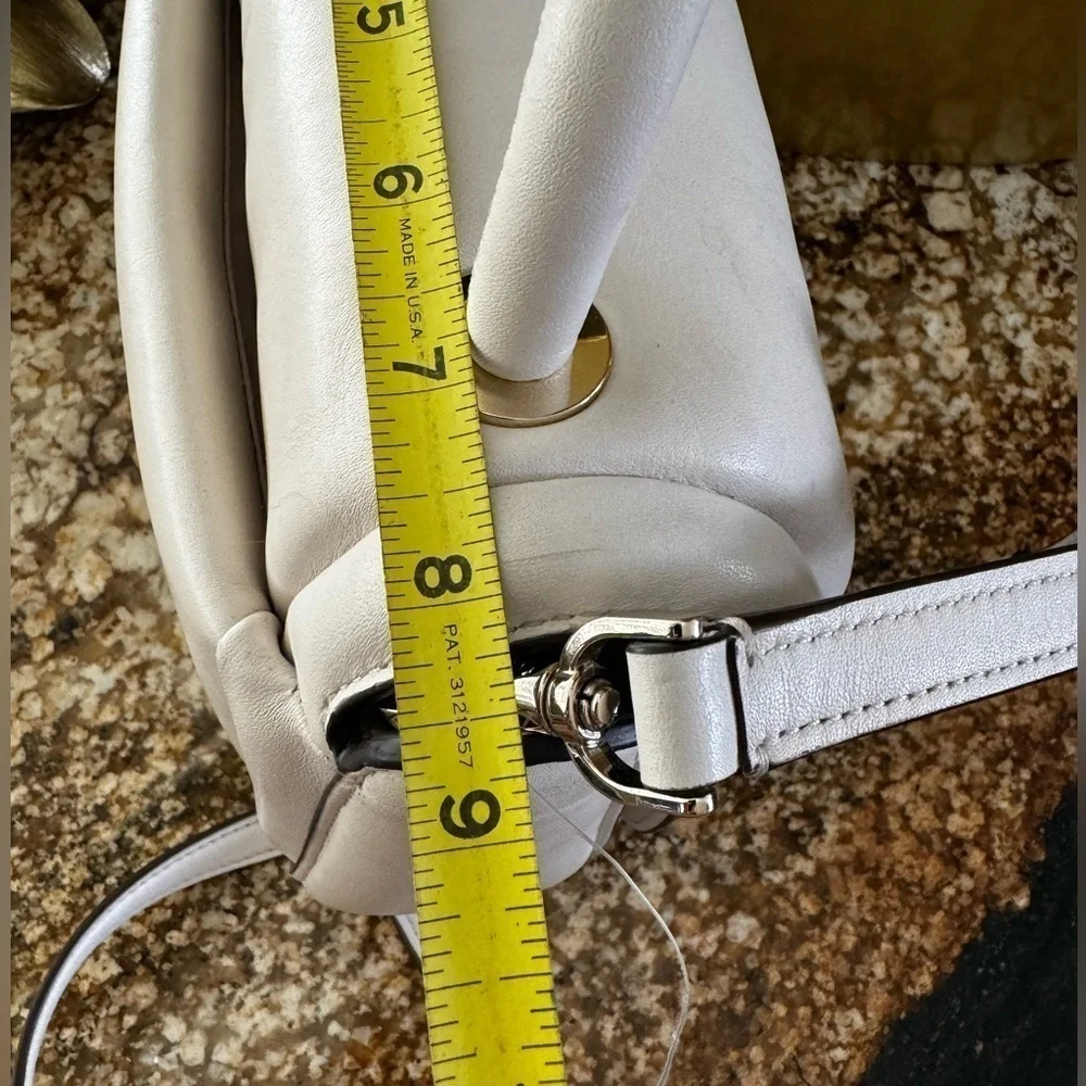 New Kate spade crème white puffy top handle crossbody‎